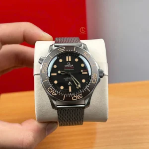 Omega Seamaster Diver 300M 007 Edition 42mm Black Dial Titanium Replica 1:1 – Top Quality Version